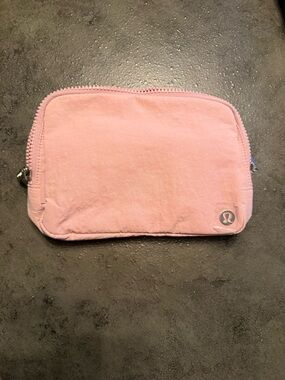 lululemon athletica Blush Pink Mesh Organizer Pouch